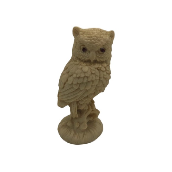 Vintage Owl Figurine Red Glass Eyes Tabletop Animal Bird Decor Resin - Picture 1 of 13